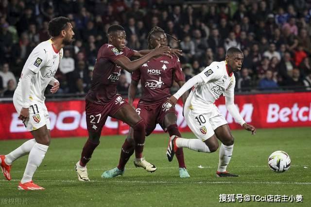 三亚亚沙会开幕式完成最后一次演练 即将拉开大幕三亚亚沙会开幕式完成最后一次演练 即将拉开大幕